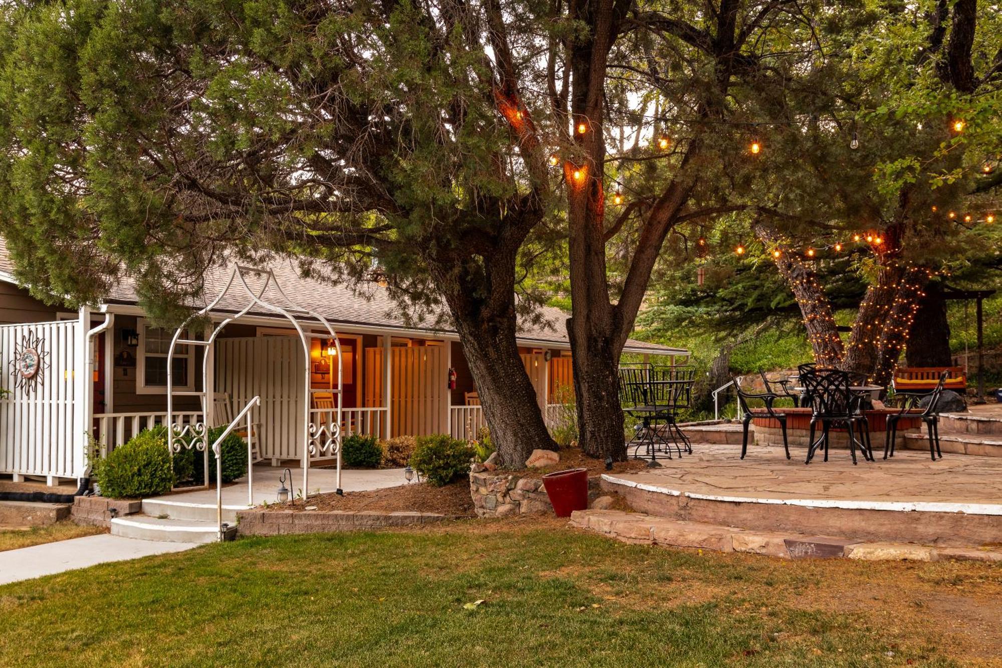 Prescott Pines Inn Buitenkant foto